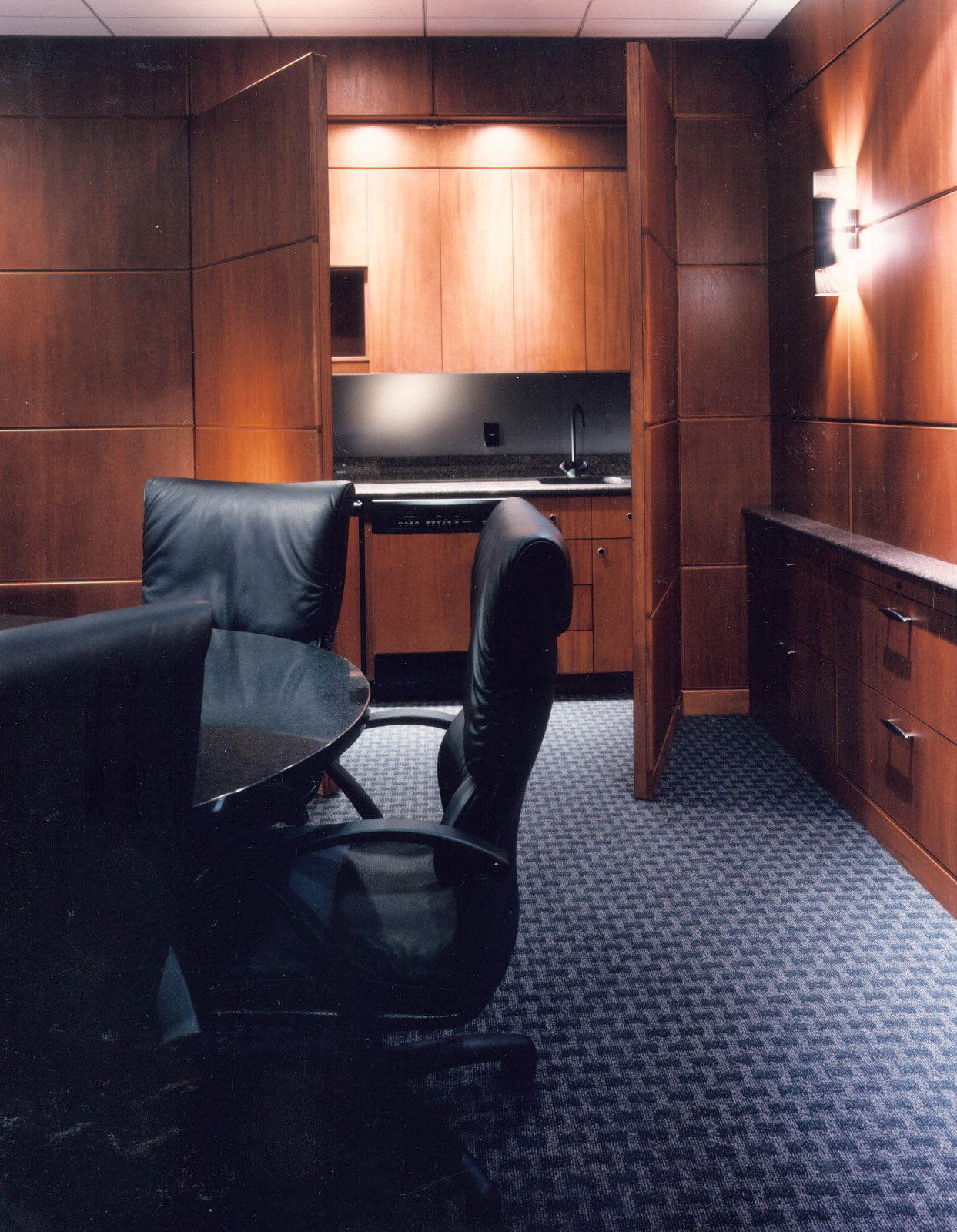 04-a-private-executive-office-03